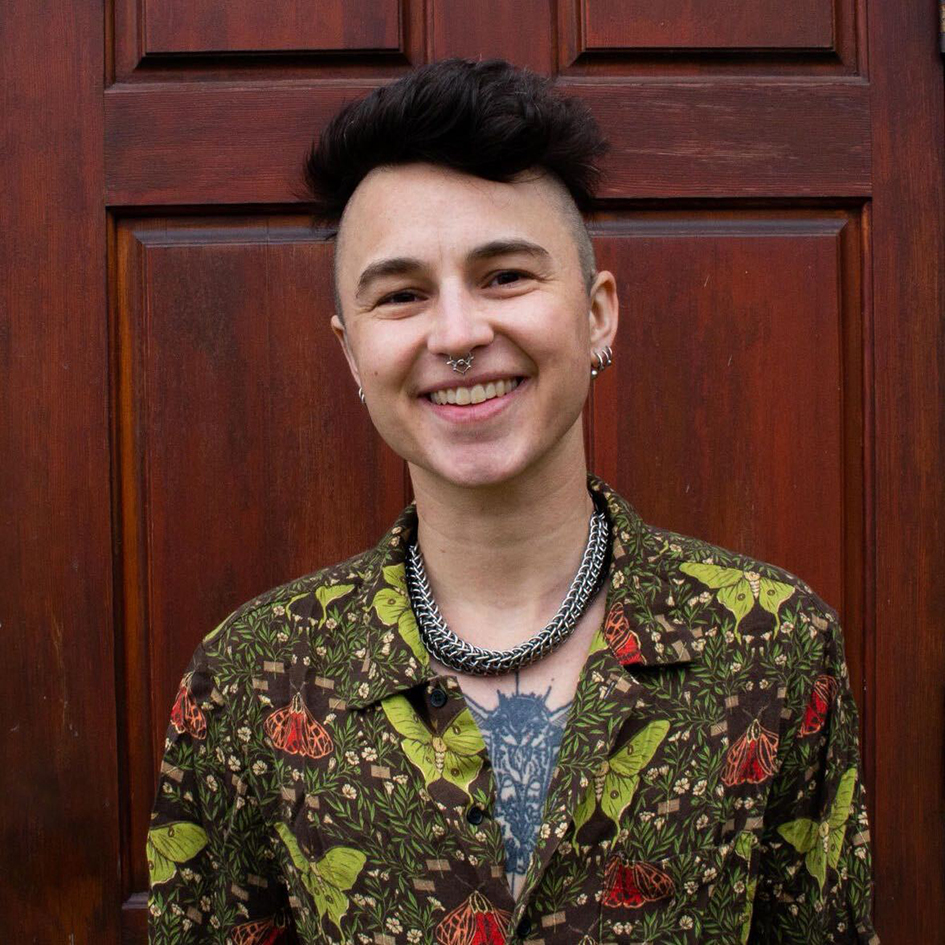 第12届中国·长春国际陶艺作品邀请展之加拿大陶艺家贾伊·萨莱-卡林顿作品赏析——《三羊呈瑞》(图文)